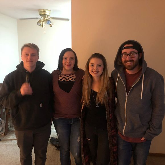 Meet your Posher, Rachel - Picture 1 of 1